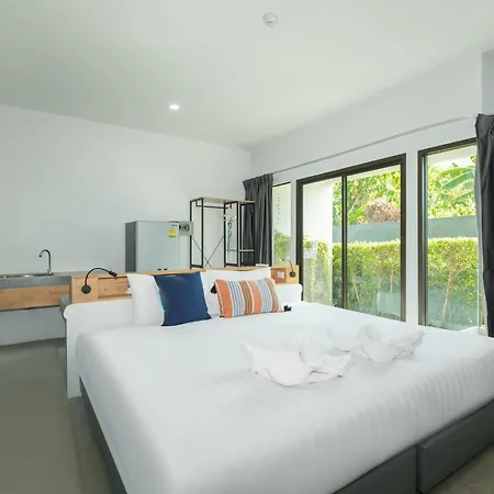 Kraam Silhouette Hotel And Cafe Phuket Chalong Exterior photo